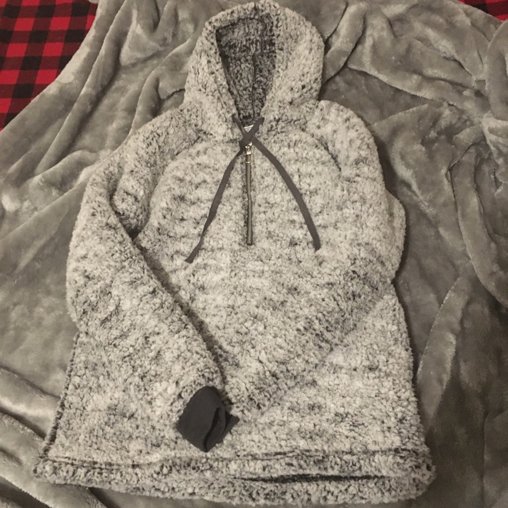 super fuzzy hoodie/sweater